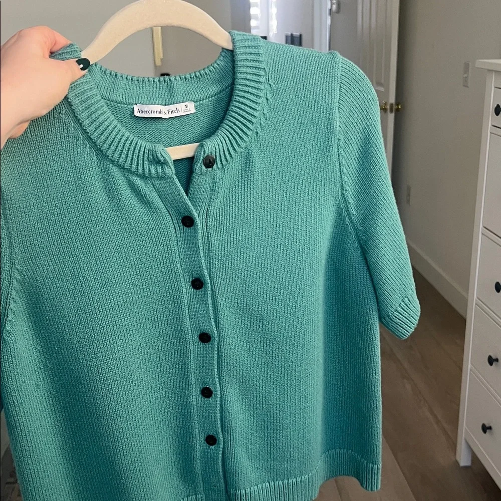 Abercrombie & Fitch Teal Button-Up Short Sleeve Crew Cardigan Size M - Picture 7 of 7
